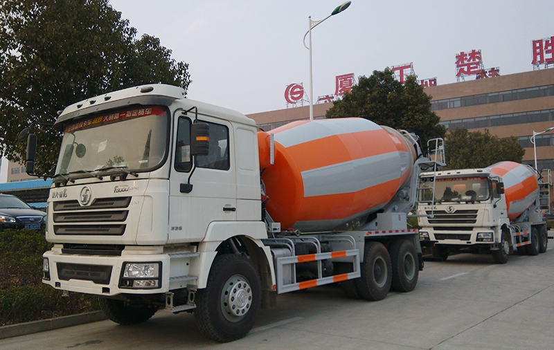 陝汽德龍10方攪拌車