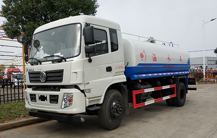 東風商用10噸灑水車