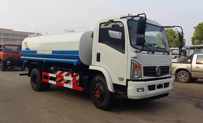 東風天然氣10噸灑水車